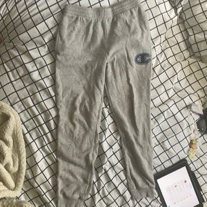 champion sweat pants size LARGE (KIDS)